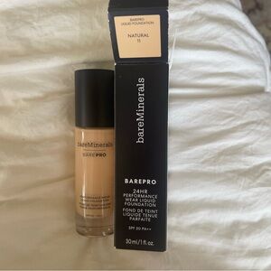 bareMinerals BAREPRO Liquid Foundation - color Natural 11